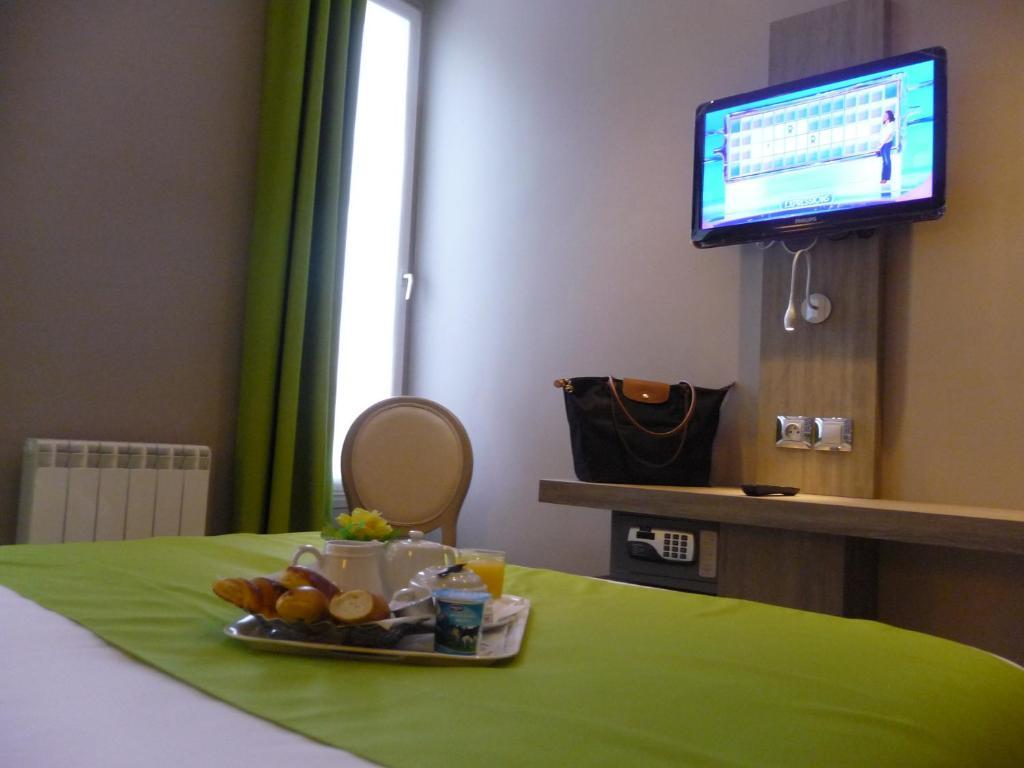 Hotel Floridor Etoile Aulnay-sous-Bois Zimmer foto